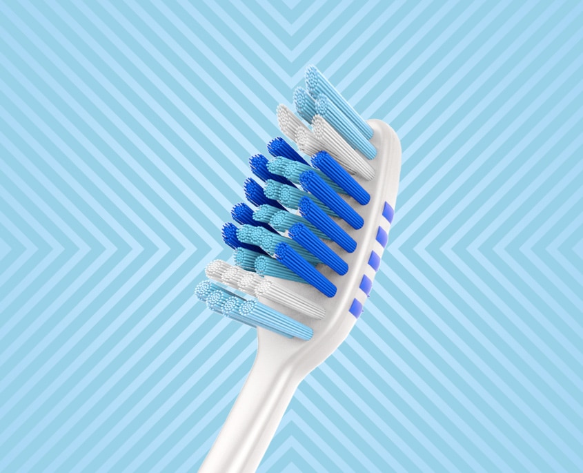 Cleans between teeth and reaches back teeth